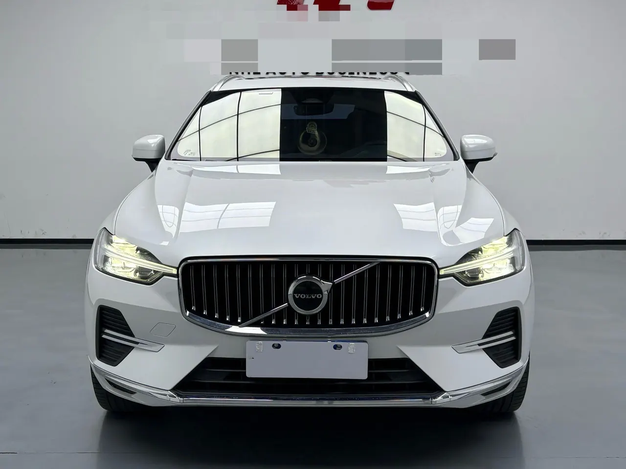 Volvo 2022 XC60 48V 2.0T B5 4-wheel drive Zhiyuan Deluxe Edition Automatic Gear 2