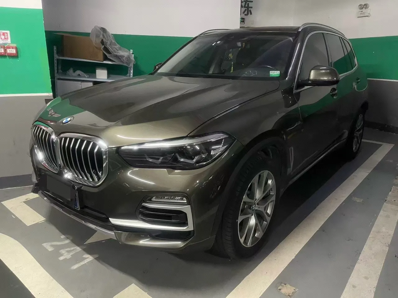 BMW X5 (Imported) 2020 X5 xDrive30i 2.0T X Design Set Automatic Gear - View 1