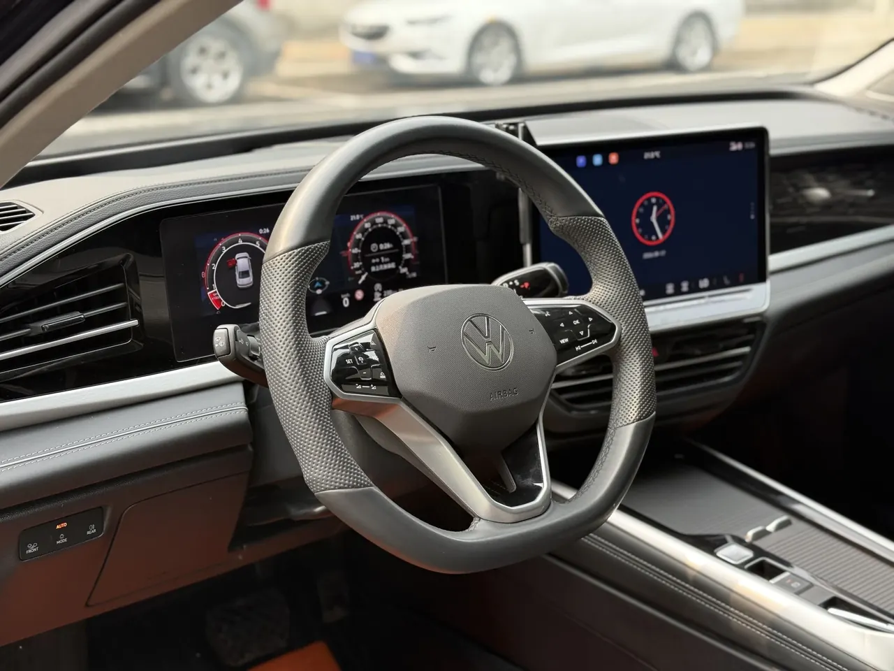 Volkswagen 2025 Passat Pro 2.0TSI 380TSI Long Yao Edition Automatic 5