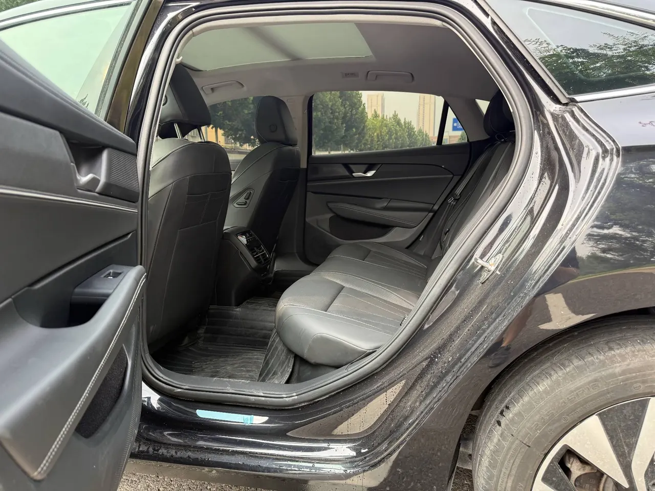 Volkswagen 2025 Passat Pro 2.0TSI 380TSI Long Yao Edition Automatic 7