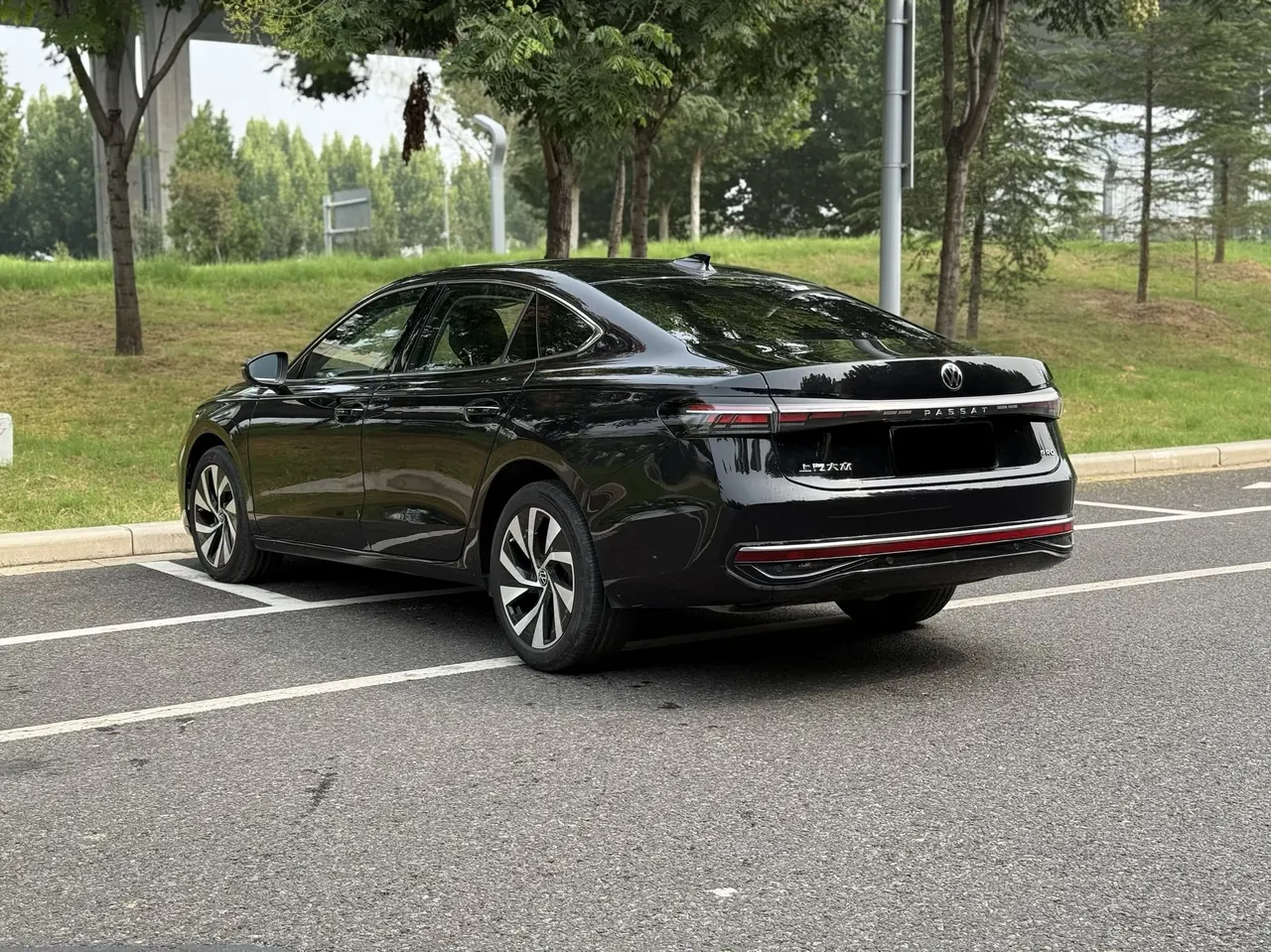Volkswagen 2025 Passat Pro 2.0TSI 380TSI Long Yao Edition Automatic 8