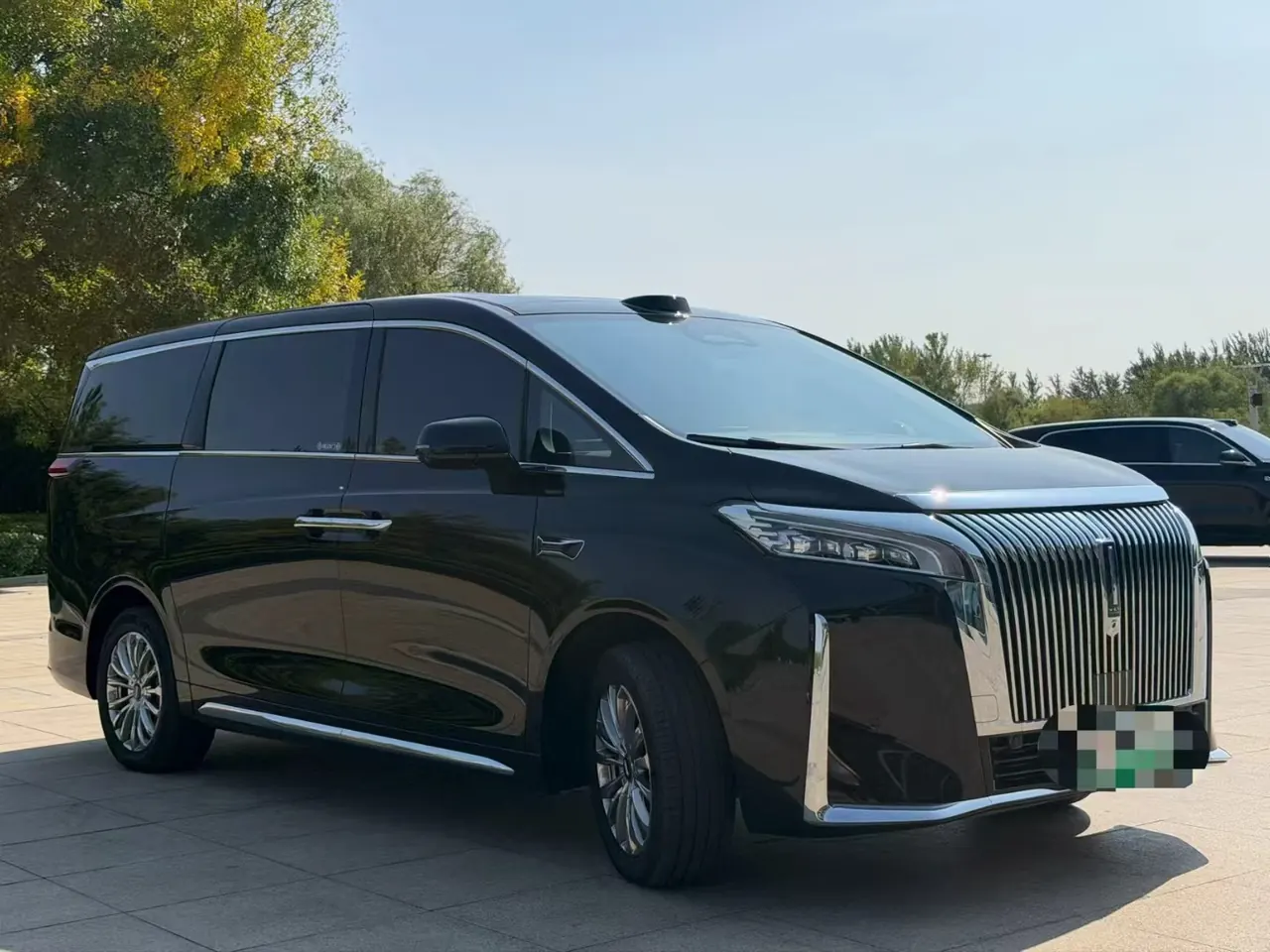 WEY 2025 VV7 Hi4 1.5T Four-Wheel-Drive Automatic Model 3