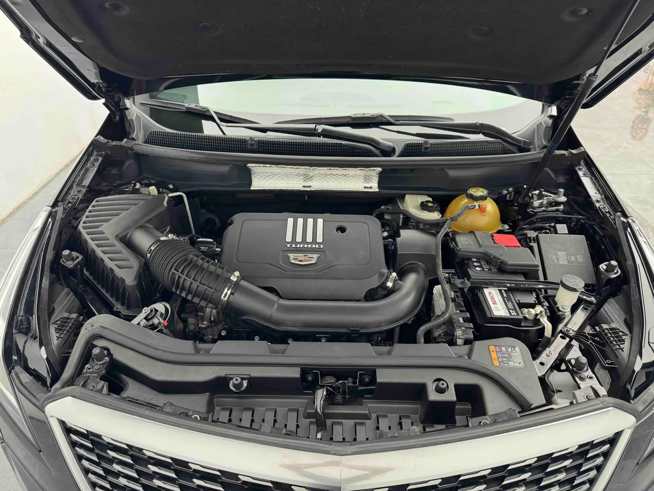 Cadillac 2020 XT5 2.0T 28T Luxury Automatic Gear 9