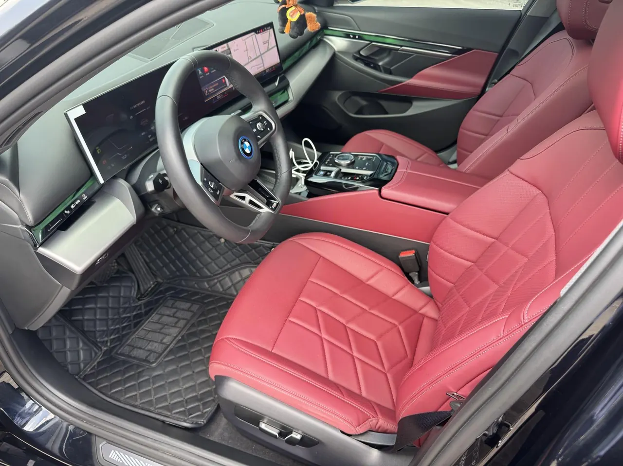 BMW 2025 i5 eDrive 35L M sports suit automatic gear 4