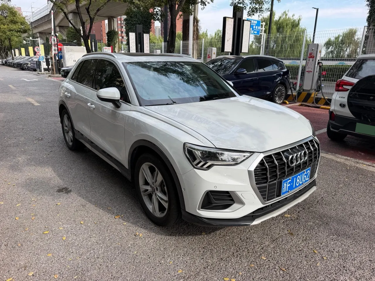 Audi 2022 Q3 1.4TFSI 35TFSI Fashion Elegant Automatic Gear 3