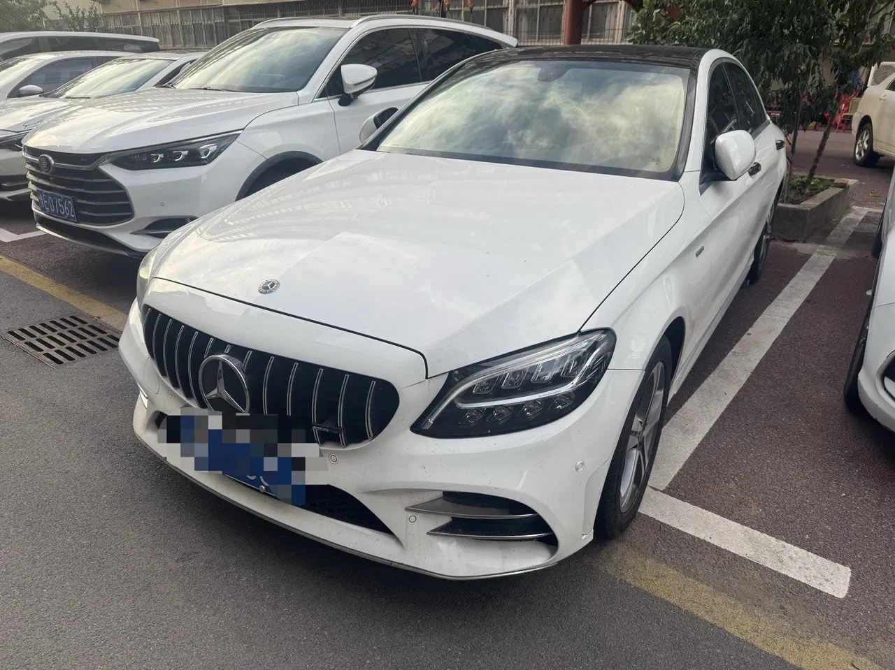 打开图片灯箱:Mercedes Benz Class C 2020 C 260 L 48V 1.5T Sports Edition Automatic Gear