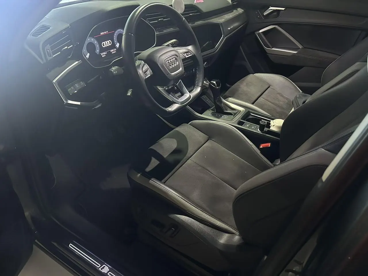 Audi 2021 Q3 1.4TFSI 35TFSI Fashion Dynamic Automatic 5