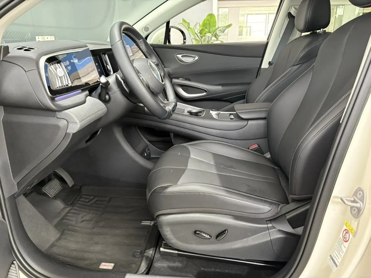 BYD 2025 Sea Lion 05 EV 520KM Flagship Zhihang Edition Automatic Gear 5