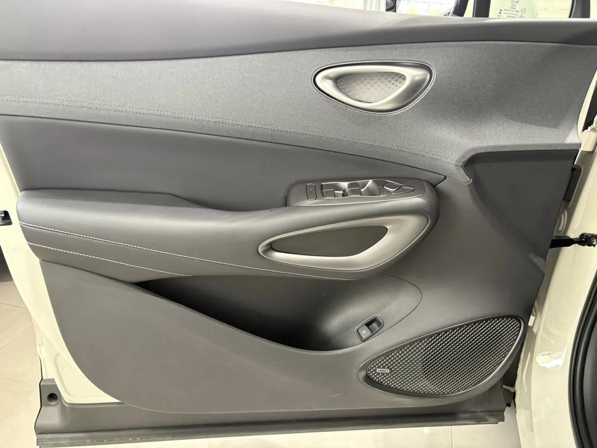 BYD 2025 Sea Lion 05 EV 520KM Flagship Zhihang Edition Automatic Gear 6