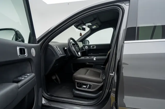Li 2022 L9 1.5T Max Edition Automatic Gear 13