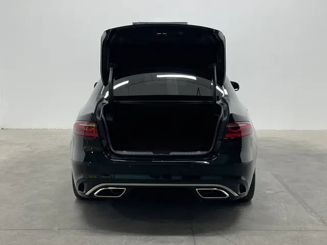 Jaguar 2021 XFL 2.0T P 12500.00g Drive Enjoy Deluxe Edition Automatic Gear 4
