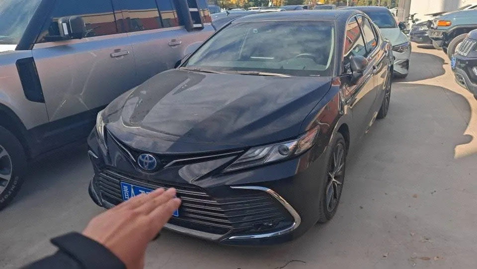 Toyota 2023 Camry Dual Engine 2.5HG Stepless Deluxe Automatic Gear - View 1