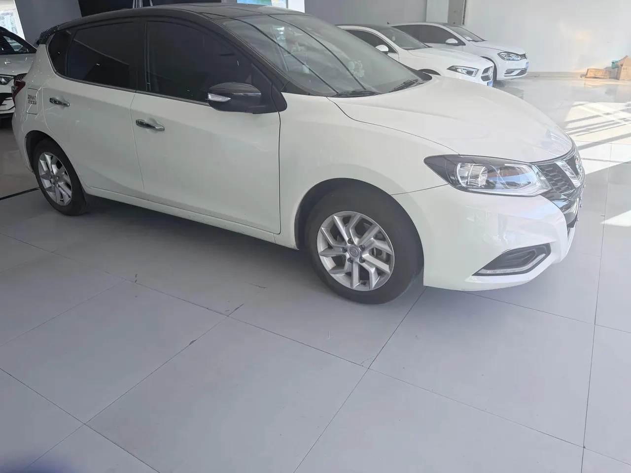 Nissan 2023 Tiida 1.6 Stepless Smart Edition Automatic Gear 3
