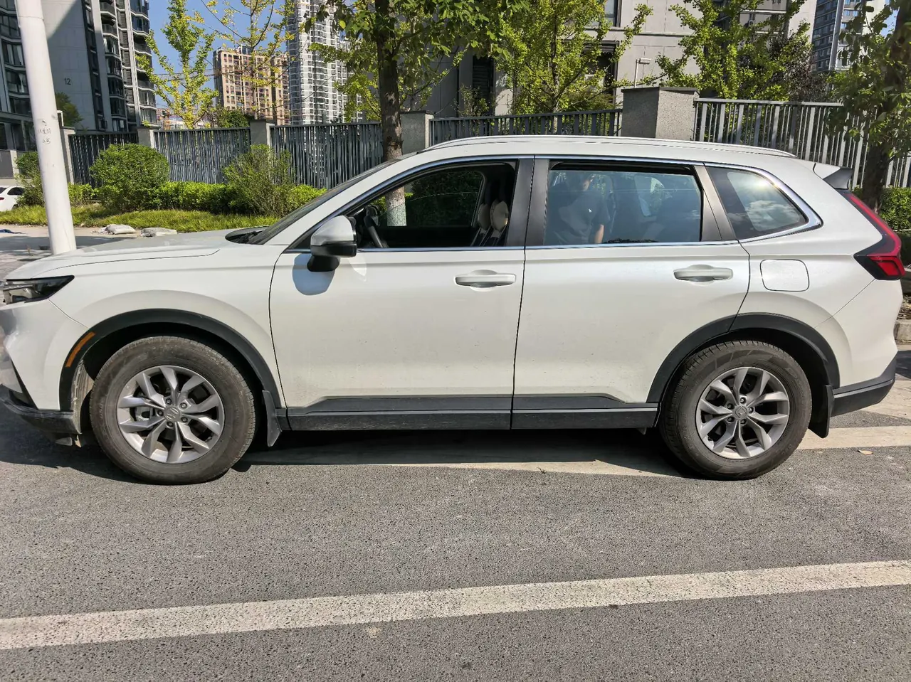 Honda 2023 CR-V 1.5T Stepless 240TURBO Two-Drive Enliveness Edition Automatic Gear 4
