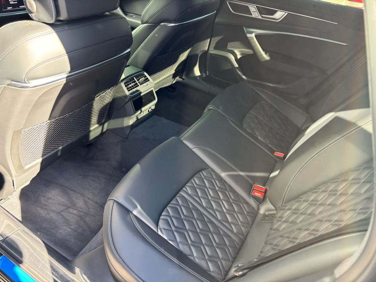 Audi 2025 A6L 2.0TFSI 45TFSI Quattro Selected Dynamic Automatic 4