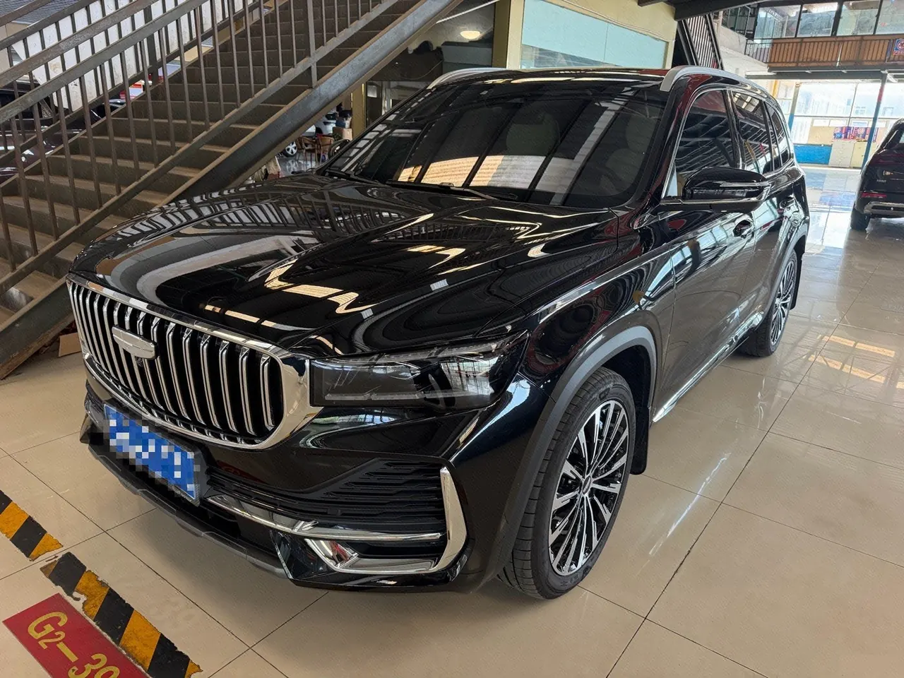 Open image lightbox: Geely 2025 XingyueL (Monjaro) 2.0TD Oriental Obsidian 4WD full-moon version automatic gear