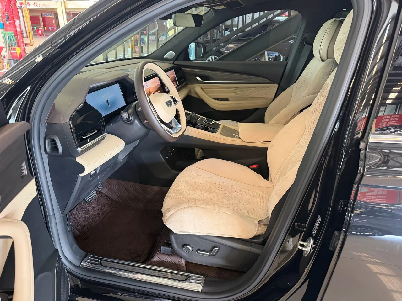 Geely 2025 XingyueL (Monjaro) 2.0TD Oriental Obsidian 4WD full-moon version automatic gear 4