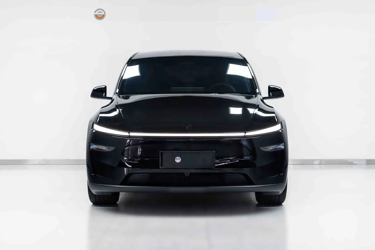 Tesla 2025 Model Y L Long Endurance All-Wheel Drive Automatic Transmission 2