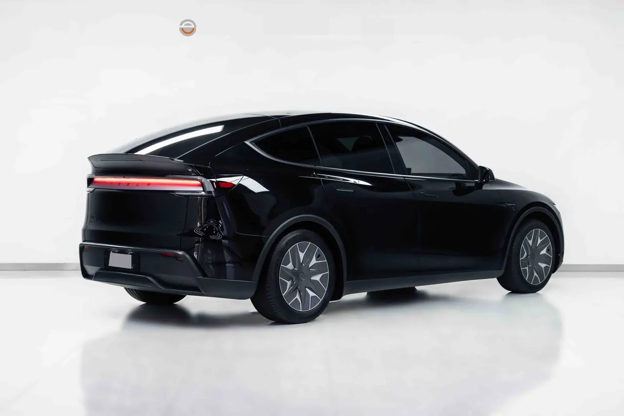 Tesla 2025 Model Y L Long Endurance All-Wheel Drive Automatic Transmission 5