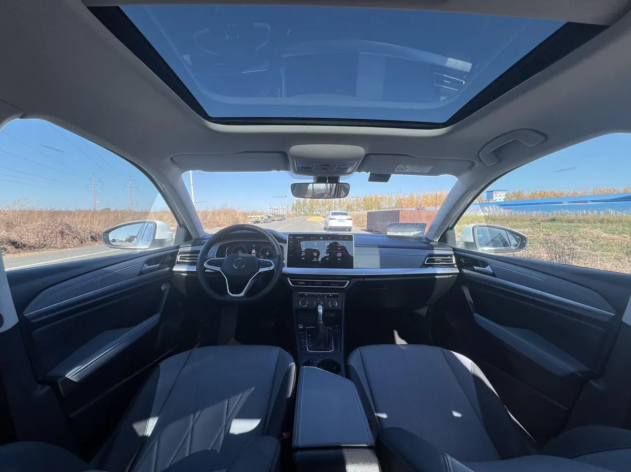 Volkswagen 2023 LaVida 1.5 Star 5 Million Edition Automatic Gear 12