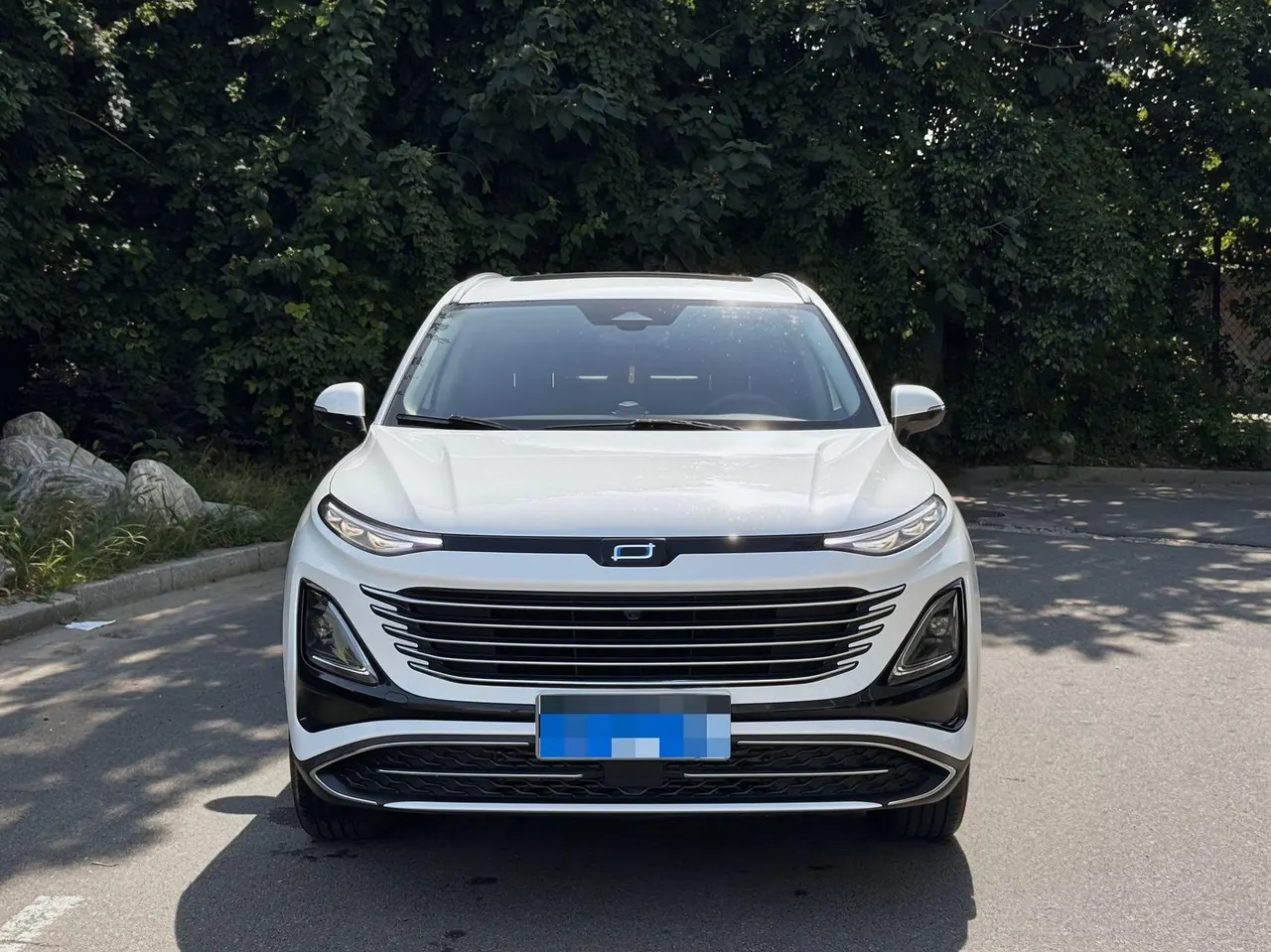 Bestune 2023 T90 1.5T Luxury Automatic Gear 2