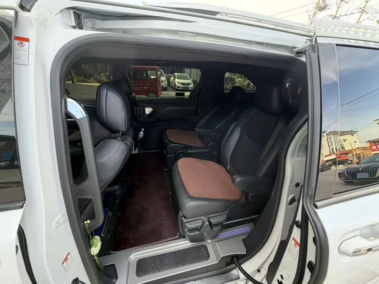 Toyota 2024 Grevia HYBRID 2.5 Stepless Deluxe Edition Automatic Transmission 2