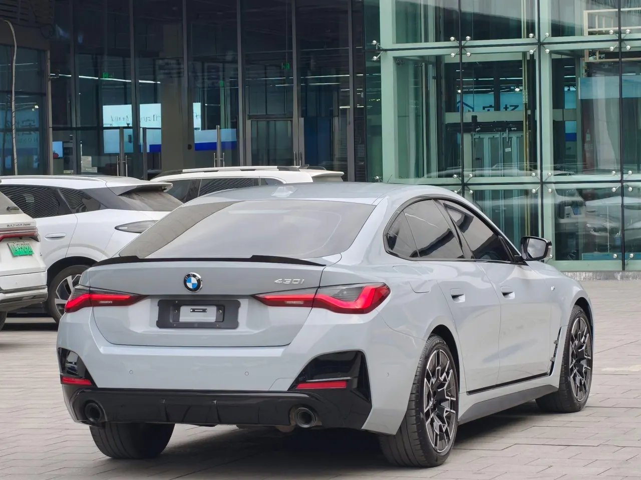 BMW 4 Series (Imported) 2024 430i Four-Door Coupe 2.0T M Sport Night Edition Automatic 9