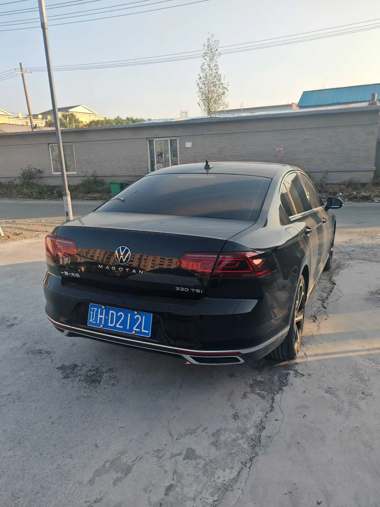 Volkswagen 2025 Magotan 2.0TSI 330TSI 2 million luxury automatic gear 3