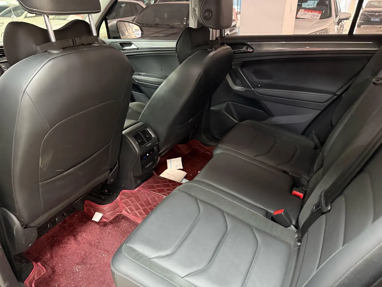Volkswagen 2021 Tiguan L R-Line 2.0TSI 330TSI Two-Drive Overdrive Automatic Gear 3