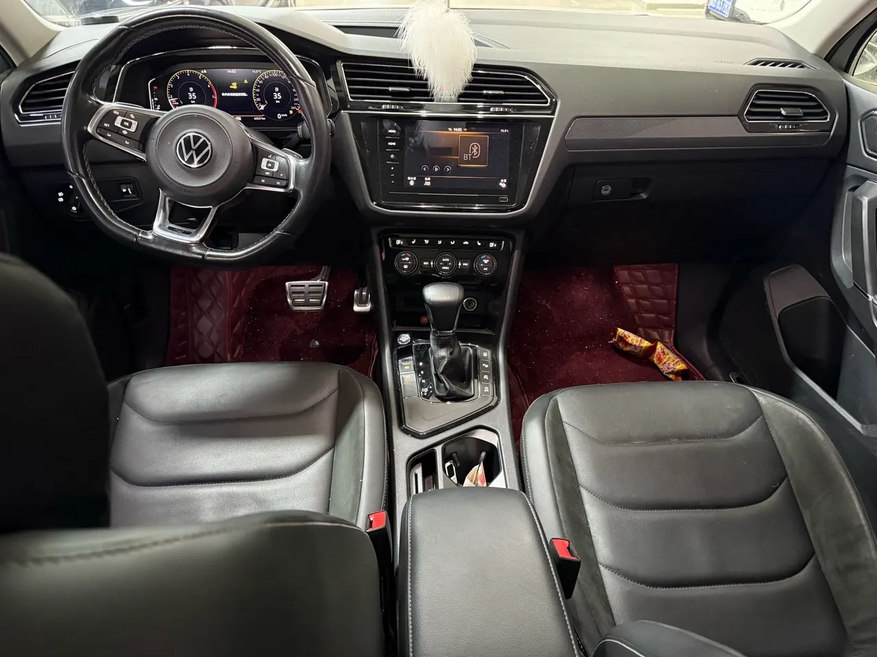 Volkswagen 2021 Tiguan L R-Line 2.0TSI 330TSI Two-Drive Overdrive Automatic Gear 4