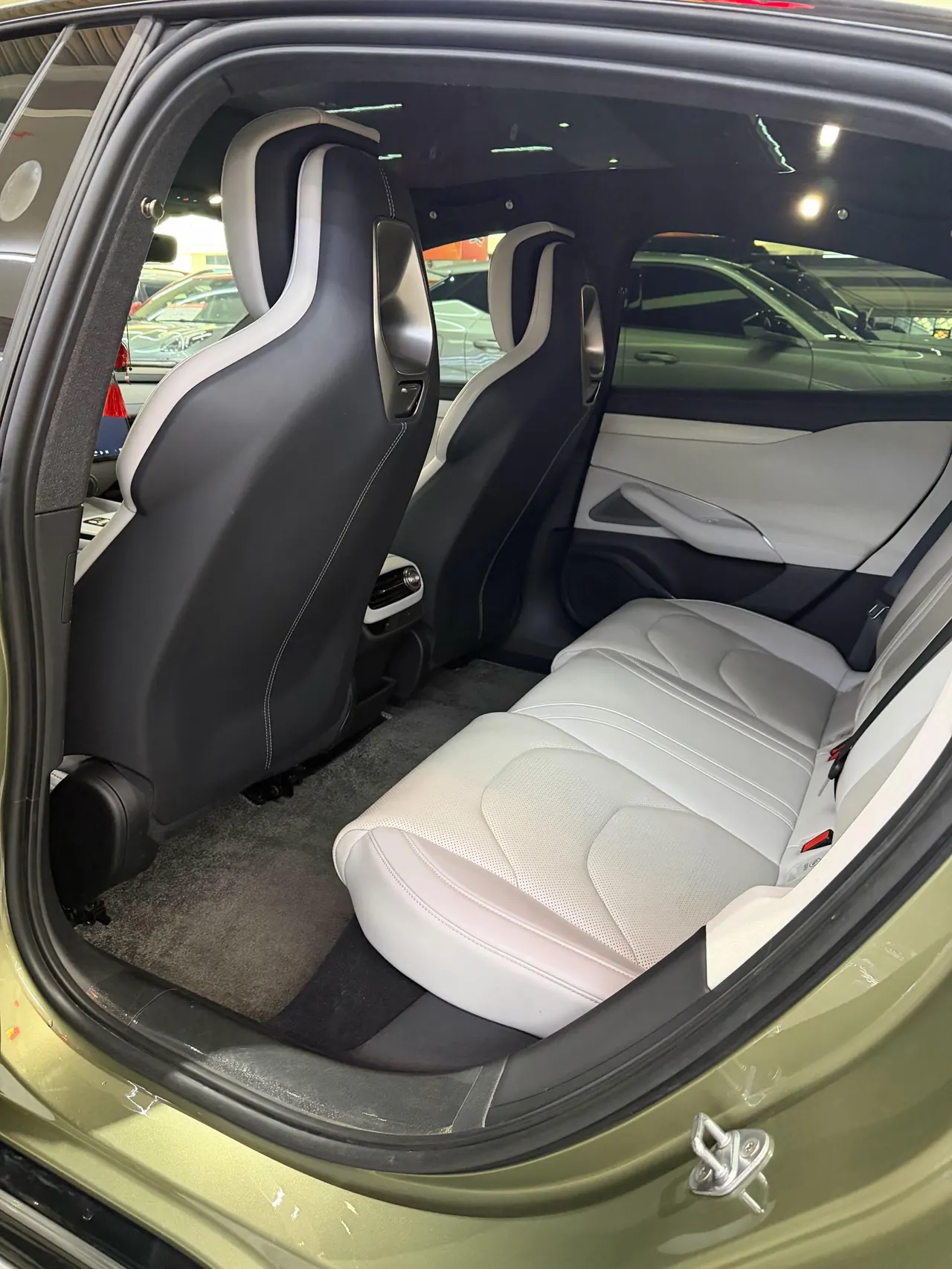 MI 2024 SU 7 700km Rear Drive Long Endurance Smart Driving Edition Automatic Gear 2