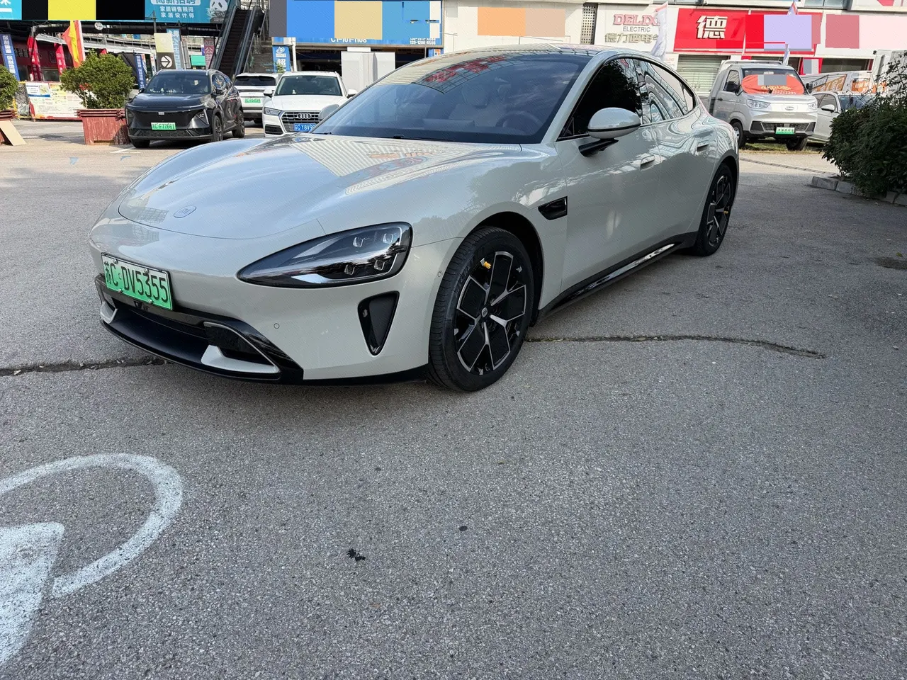 Open image lightbox: MI 2024 SU 7 700km Rear Drive Long Endurance Smart Driving Edition Automatic Gear