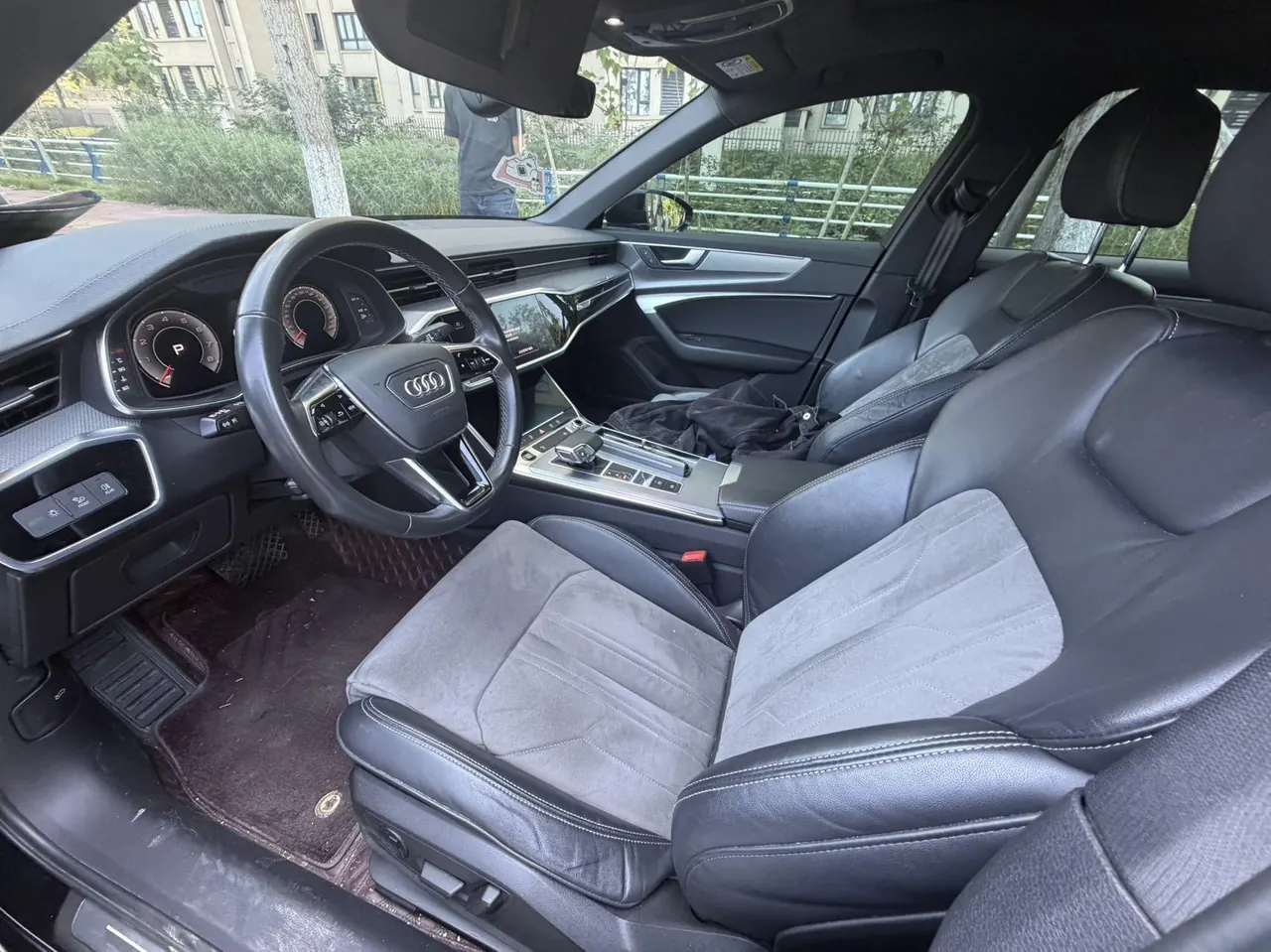 Audi 2021 A6L 2.0TFSI 45TFSI Selected Dynamic Automatic 3