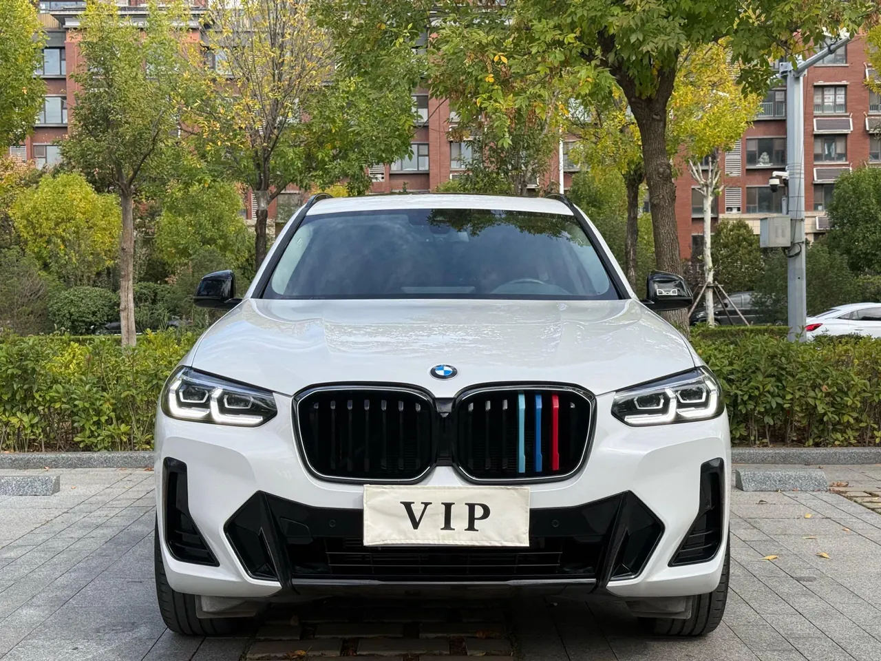 BMW 2022 X3 xDrive30i 2.0T exclusive M obsidian night set (modified) automatic gear 2