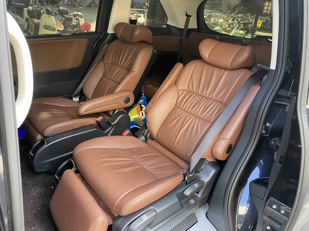 Honda 2022 Odyssey Hybrid 2.0 Stepless Sharp and Glory Edition Automatic Gear 3