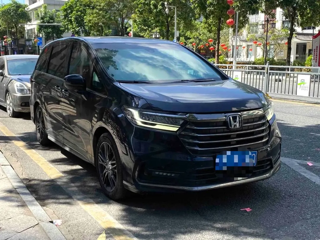 Honda 2022 Odyssey Hybrid 2.0 Stepless Sharp and Glory Edition Automatic Gear 6