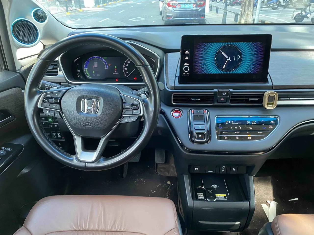 Honda 2022 Odyssey Hybrid 2.0 Stepless Sharp and Glory Edition Automatic Gear 7