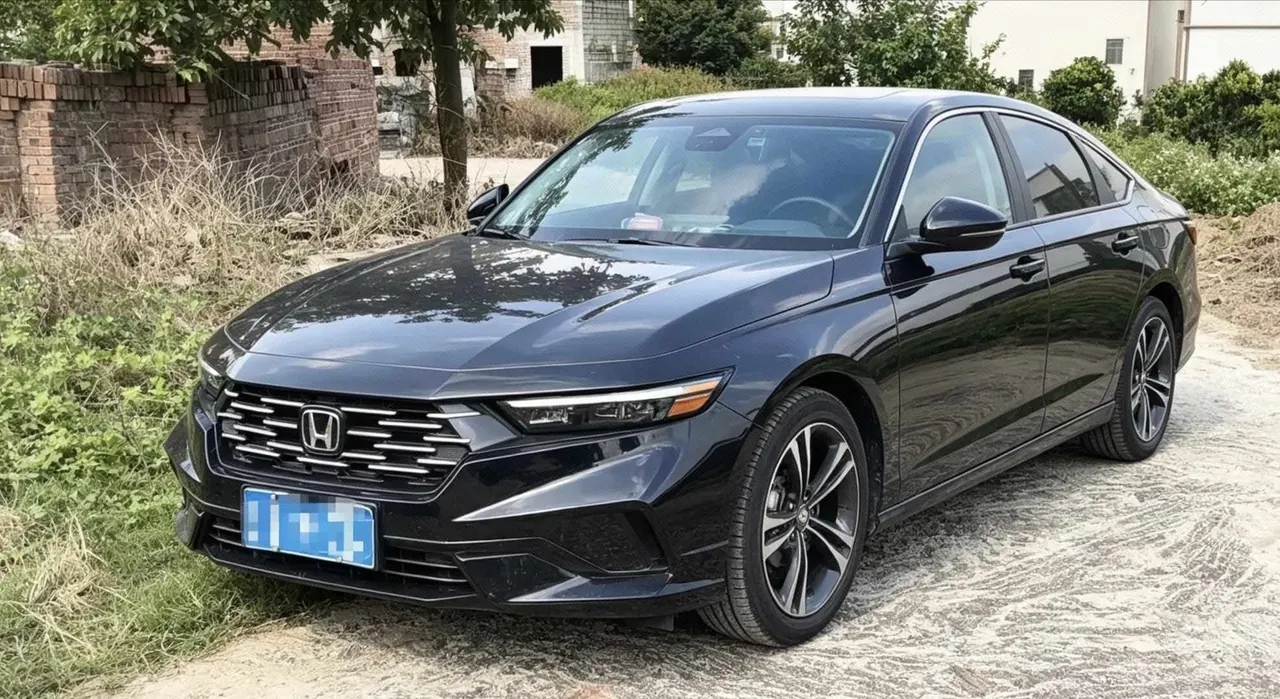 Open image lightbox: Honda 2025 11th Generation Accord 1.5T Stepless 260TURBO Deluxe Automatic Gear