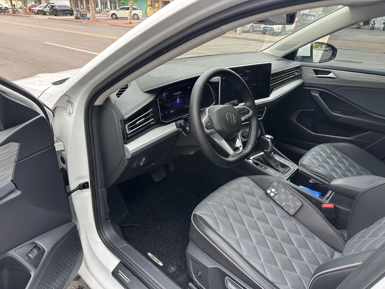 Volkswagen 2025 Sagittarius 1.5TSI 300TSI Exceed Edition (Modified) Automatic Gear 6