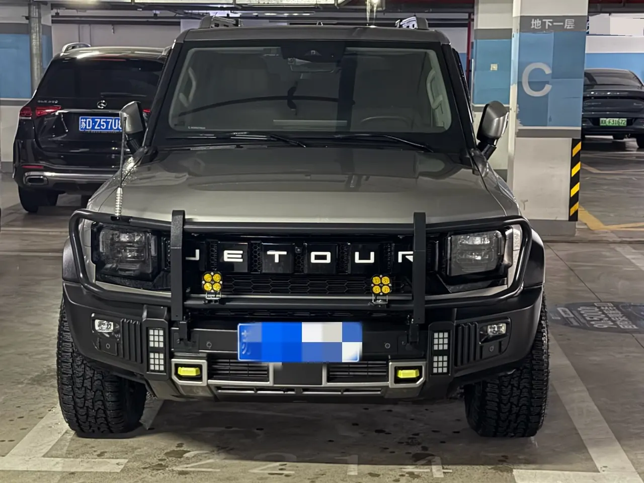 Jetour 2023 Traveler 2.0T Four-Wheel-Drive Cross-Country PRO Automatic 2