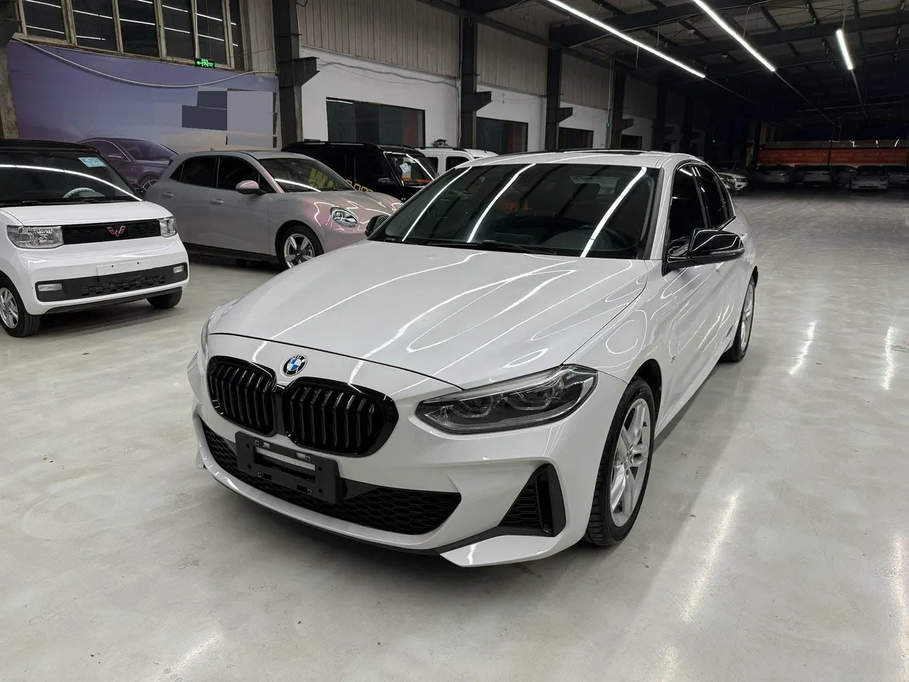 BMW 1 Series 2021 120i 1.5T M Sport Night Edition (facelift) Automatic - View 1
