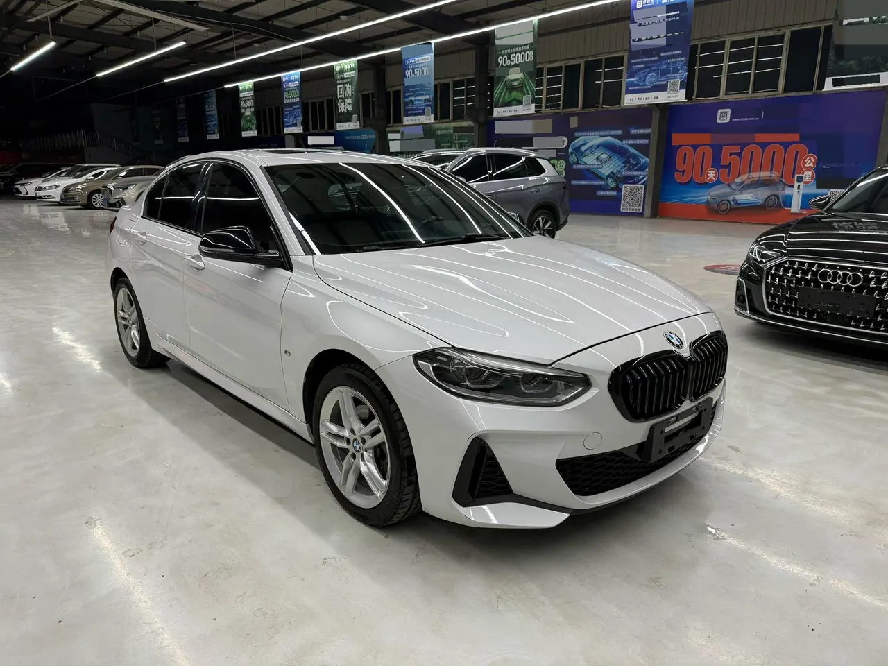 BMW 1 Series 2021 120i 1.5T M Sport Night Edition (facelift) Automatic 3