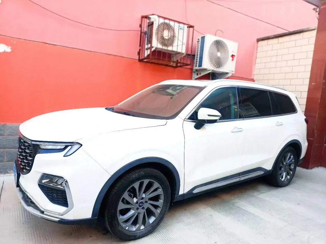 Ford 2021 Lingyu 2.0T EcoBoost 225 Platinum Collar Automatic Gear - View 1