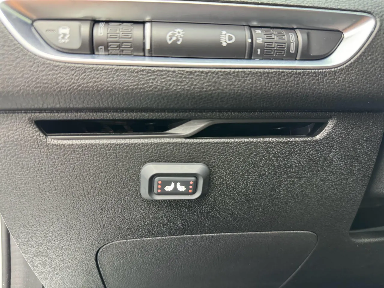Geely 2021 Plantronics 1.4T Diamond Edition Automatic Gear 6