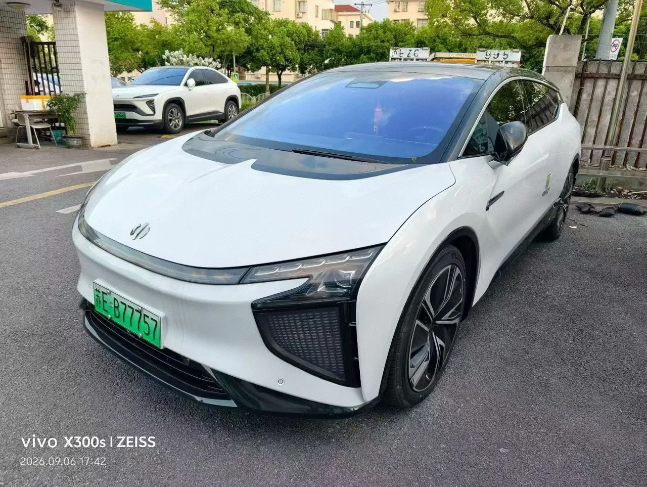 HiPhi 2022 HiPhi X Zhiyuan Edition 6-seat Long Endurance Edition Automatic Gear - View 1