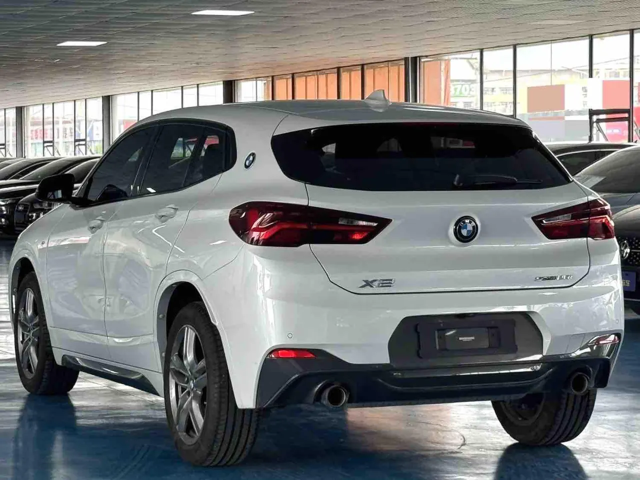 BMW 2023 X2 sDrive25i 2.0T M sports obsidian night version automatic gear 7