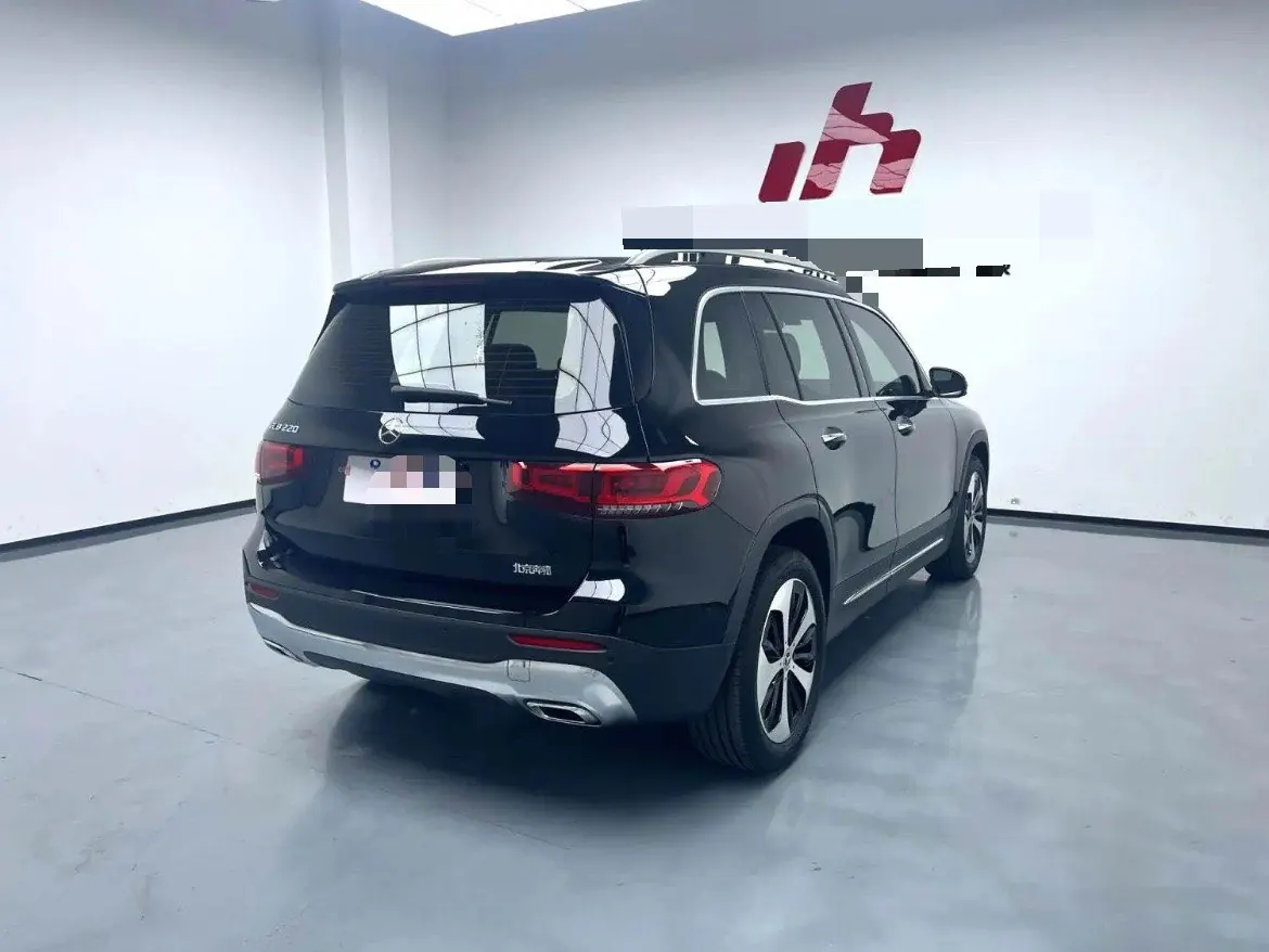 Mercedes Benz 2022 GLB 220 2.0T Fashion Automatic 4