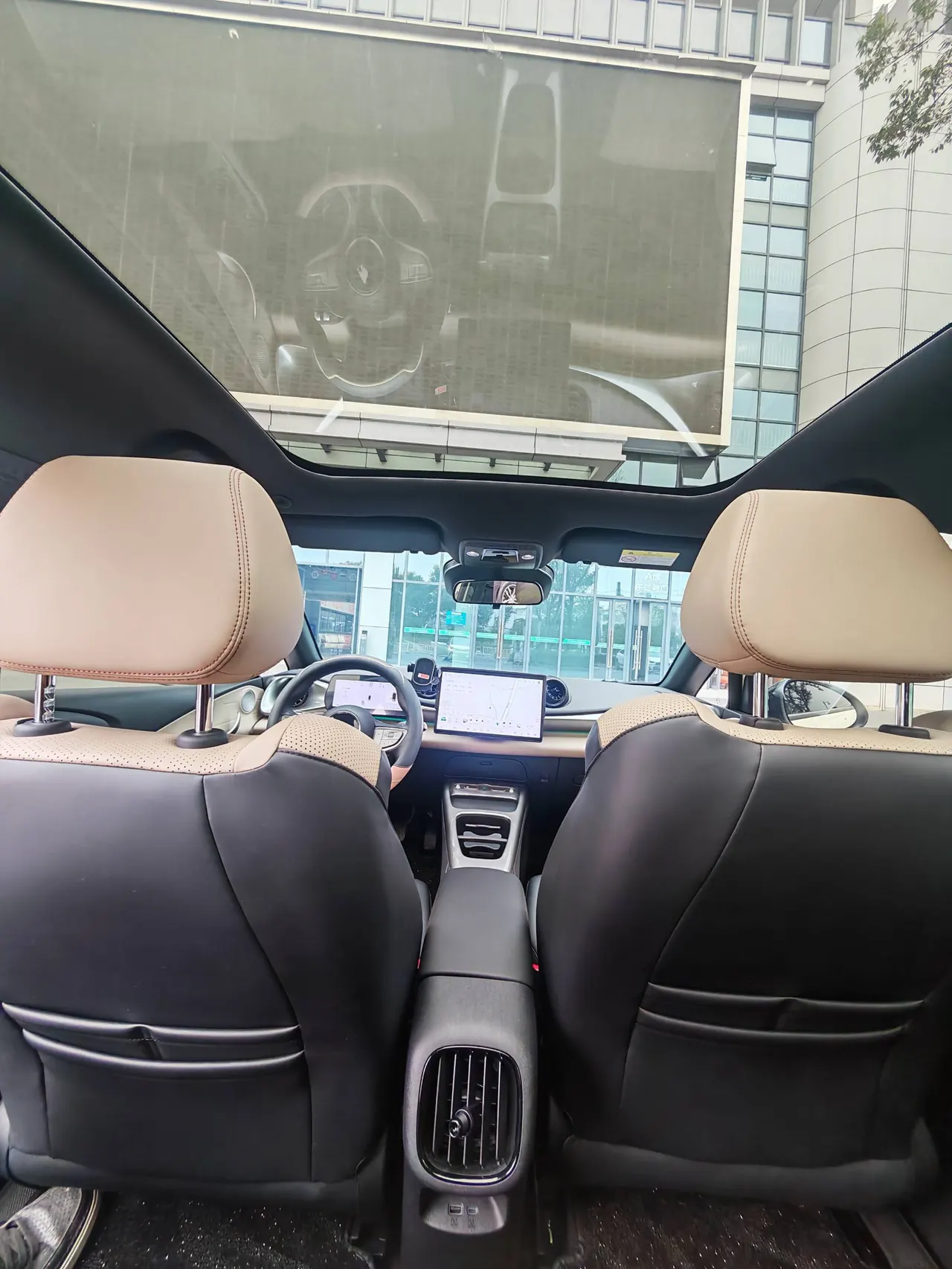 BYD 2025 Dolphin Smart Driving 410km Fashion Automatic Gear 12