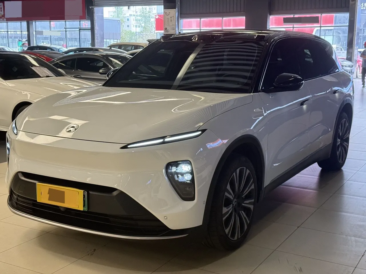 Открыть галерею: NIO 2023 ES8 75kWh Executive Edition Automatic Gear