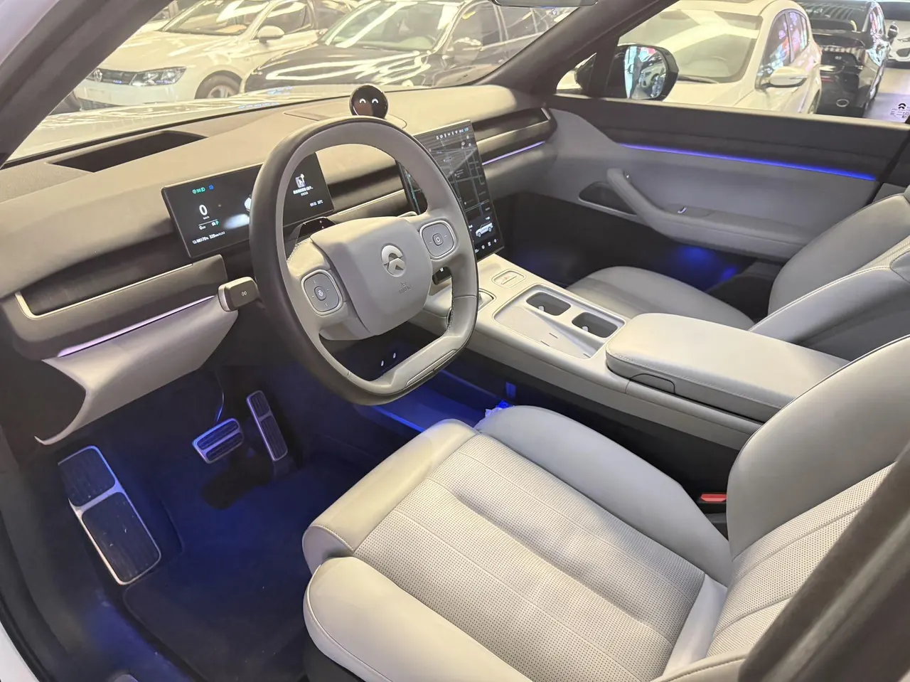NIO 2023 ES8 75kWh Executive Edition Automatic Gear 4